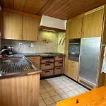 Und Berge Family Apartment Faulensee