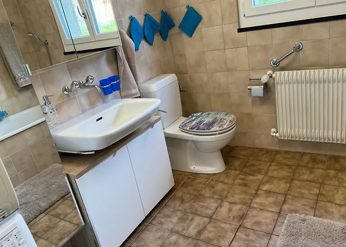 Und Berge Family * 法伦湖