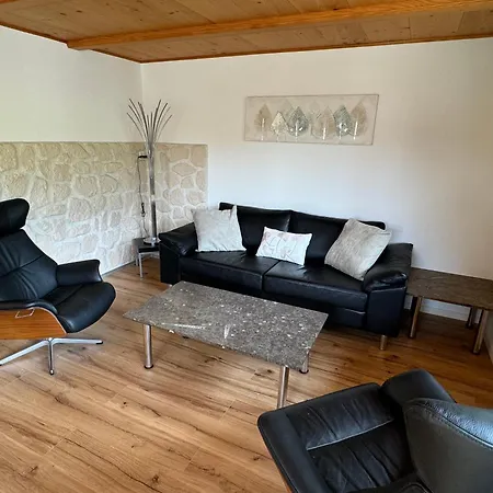 Und Berge Family Apartment